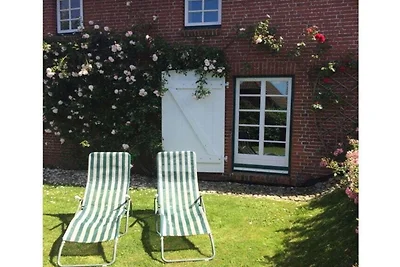 Vakantiehuis in Midlum met zwembad