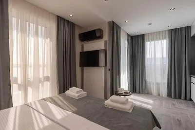 Hotel D'Iman - Classic Triple Room with Sea V...