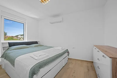 Three Bedroom Villa with Outdoor Swimming...