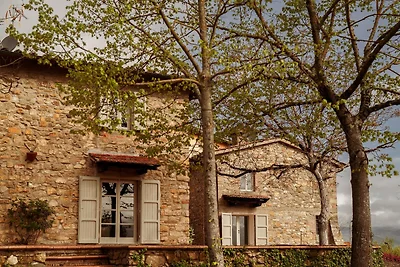 Villa in Toscane met Verwarmd Zwembad