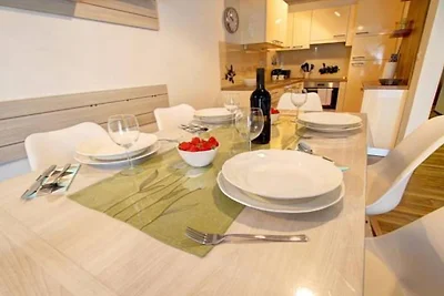 Stylish Retreat with BBQ and Modern Amenities...