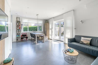 Geräumiges Ferienhaus für 6 Personen in der N...