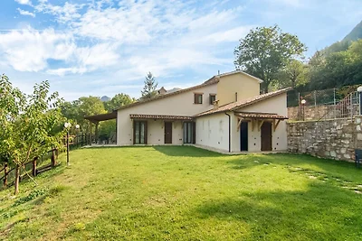 Modernes Ferienhaus mit privatem Pool