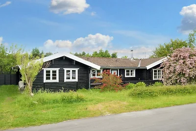 6 Personen Ferienhaus in Græsted-By Traum