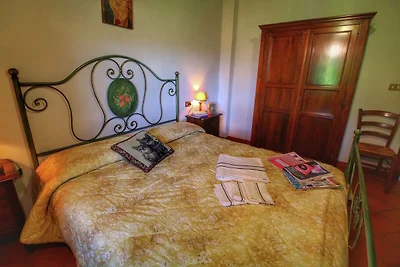 Allettante Agriturismo a Ortignano con...