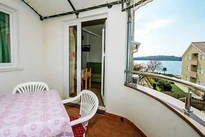 apartman za odmor Obiteljski odmor Srima