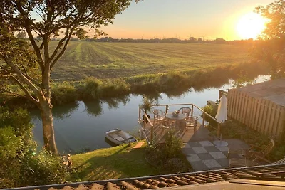 Ferienhaus in Neufeld mit Schwimmbecken