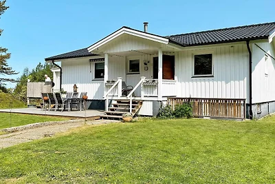 6 Personen Ferienhaus in UDDEVALLA-By Traum