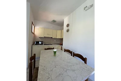 Kleines Mehrfamilienhaus mit Balkon