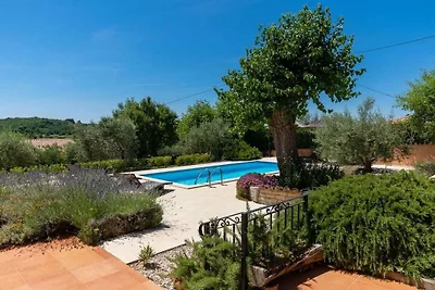Villa in Dračevac mit Schwimmbecken