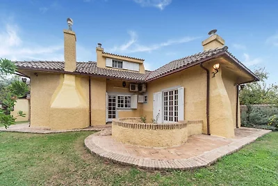 Bellissima casa vacanze ad Ardea con giardino