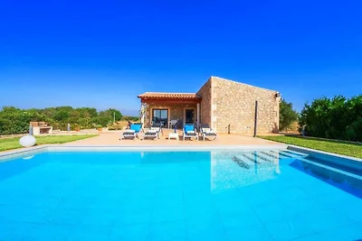 Ländliche Villa in Búger mit Pool