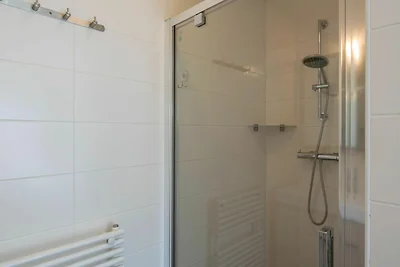 Freistehende Villa mit Infrarotsauna in...