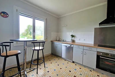 Angenehmes Ferienhaus zwischen Land und Meer