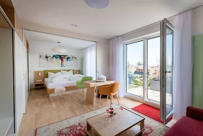 Skyflats Vienna – Ring View