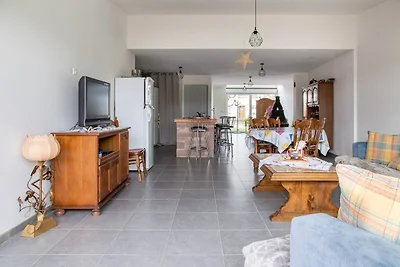 Renoviertes Dorfhaus mit eingezäuntem Garten