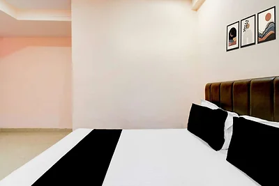 Hotel O Chandanagar, ehemals Nakshatra