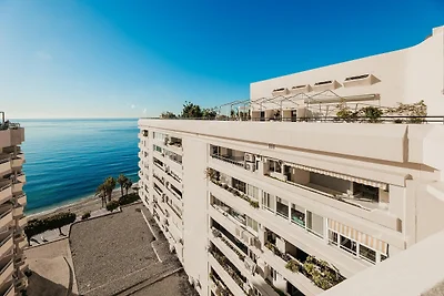 Strandapartment in Marbella mit Balkon