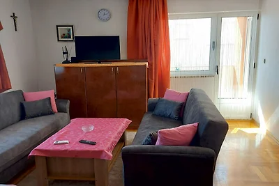 Apartmani Lucija - Three Bedroom Apartment