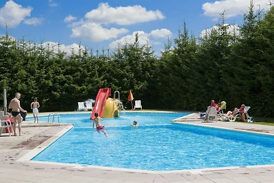 Gemütliches Mobilheim mit Terrasse im Herzen