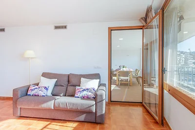 Zentrales Roses-Apartment mit Terrasse