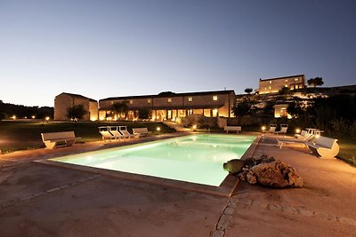 Majestic holiday home in Modica with shared...