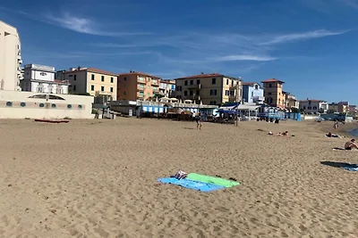 Wohnung in San Vincenzo mit Meeresstrand