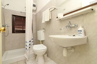 Apartments Karbuni By The Sea - One Bedroom a...