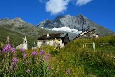 Berghaus in Bessans mit Alpenblick