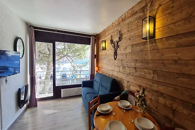 Berghaus mit Balkon und Skizugang