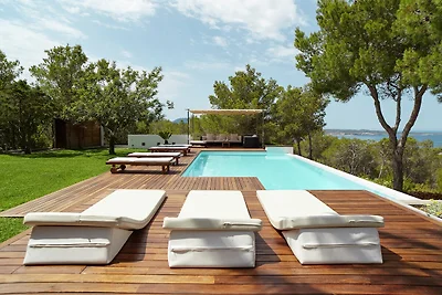 Villa in Santa Agnès bij Cala Salada