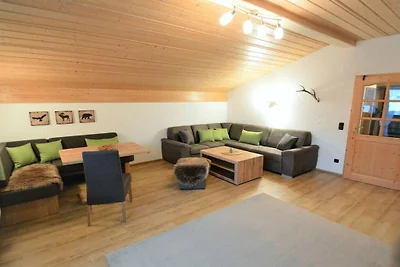 Appartamento per vacanze a Krün con piscina