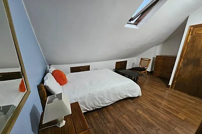 Belvilla Russel Court Hotel | Standard Triple