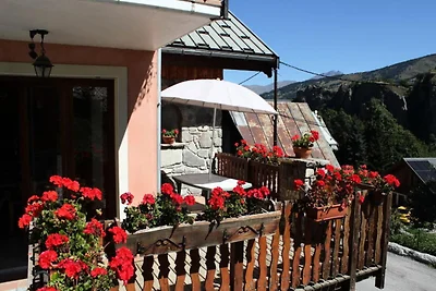 Chalet in Les Clots in der Nähe von Skiliften