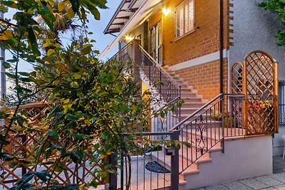 Piacevole appartamento con cortile