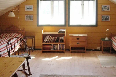 10 Personen Ferienhaus in Follafoss-By Traum