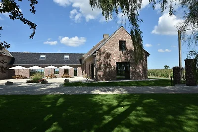 Herrenhaus in Roesbrugge mit Garten