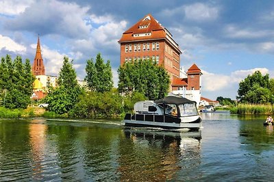 Hausboot auf der Peene, Demmin