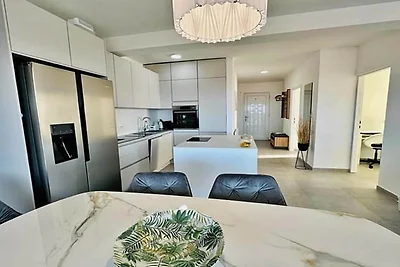 Moderne Wohnung, 300 m vom Strand entfernt