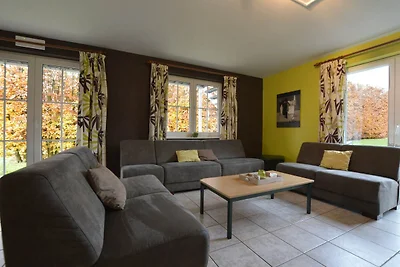 Modernes Ferienhaus in Robertville mit Garten