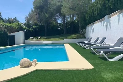 Villa spagnola vicino alla spiaggia con...