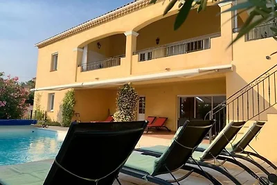 Bellissima villa a Vidauban con piscina