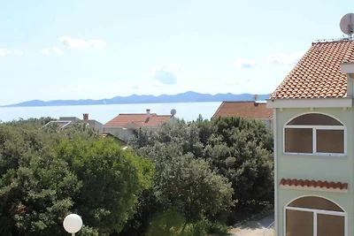 Appartamento a Zara-Kozino con vista mare
