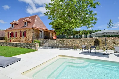Spaziosa casa ristrutturata a Périgourdine