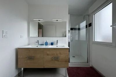 Elegantes Refugium mit Garten und Garage