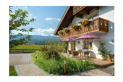 Vakantieappartement in Krün met zwembad