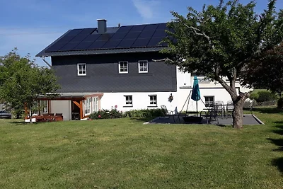 Vakantiehuis in Buch met zwembad
