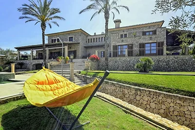 Ferienhaus in Ariany mit Schwimmbad