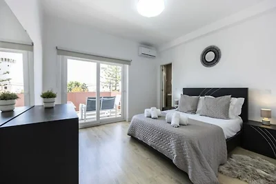 Wohnung in Portimão mit Meerblick