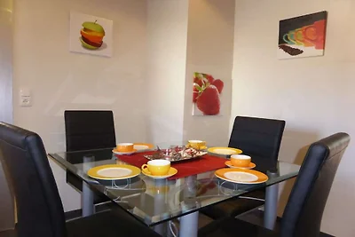Apartament wakacyjny w Vöhl z basenem